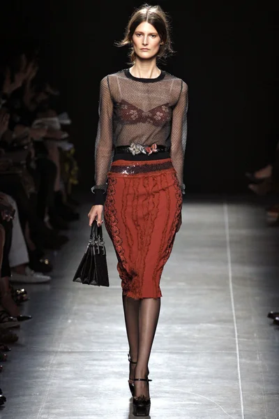 Look 24
